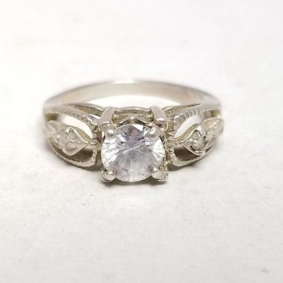 Vintage Avon Sterling Silver Round Solitaire Ring, Size 5 Band, Classic Estate - Picture 1 of 10